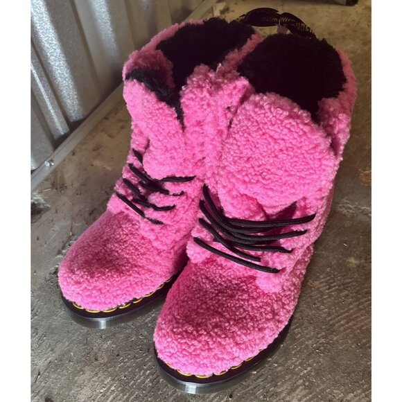 New Womens Dr. Martens 1460 8 Eye Boot UK 3 US 5 Lux Borg Fuzzy Pink Doc - Picture 5 of 8